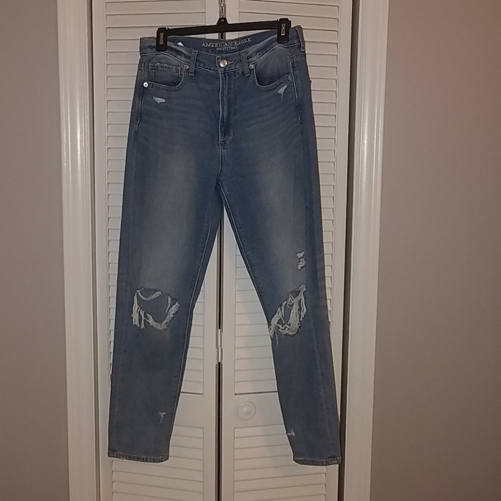 American Eagle Mom Jeans